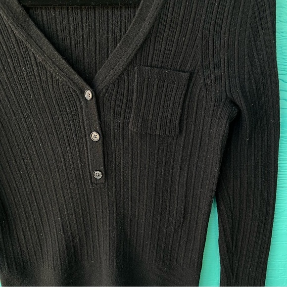 Y2K GAP MERINO WOOL HENLEY RIBBED SWEATER BLACK SIZE MEDIUM - Picture 7 of 7